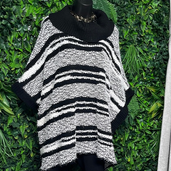 Calvin Klein Poncho Small/ Medium Sweater Black White Striped Cowl Neck 3243 - Picture 3 of 11